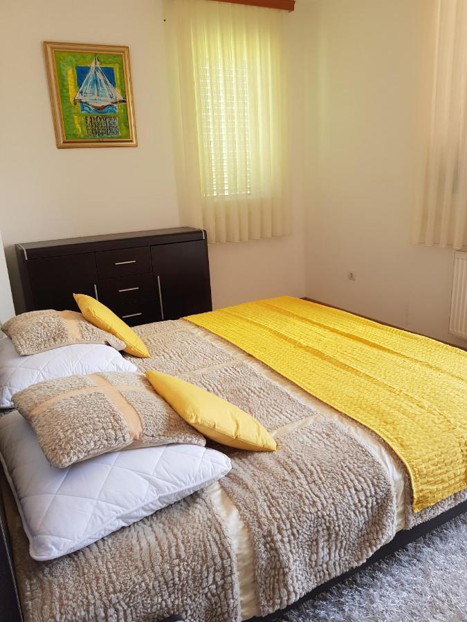 Rooms Leda Vrlika Zewnętrze zdjęcie