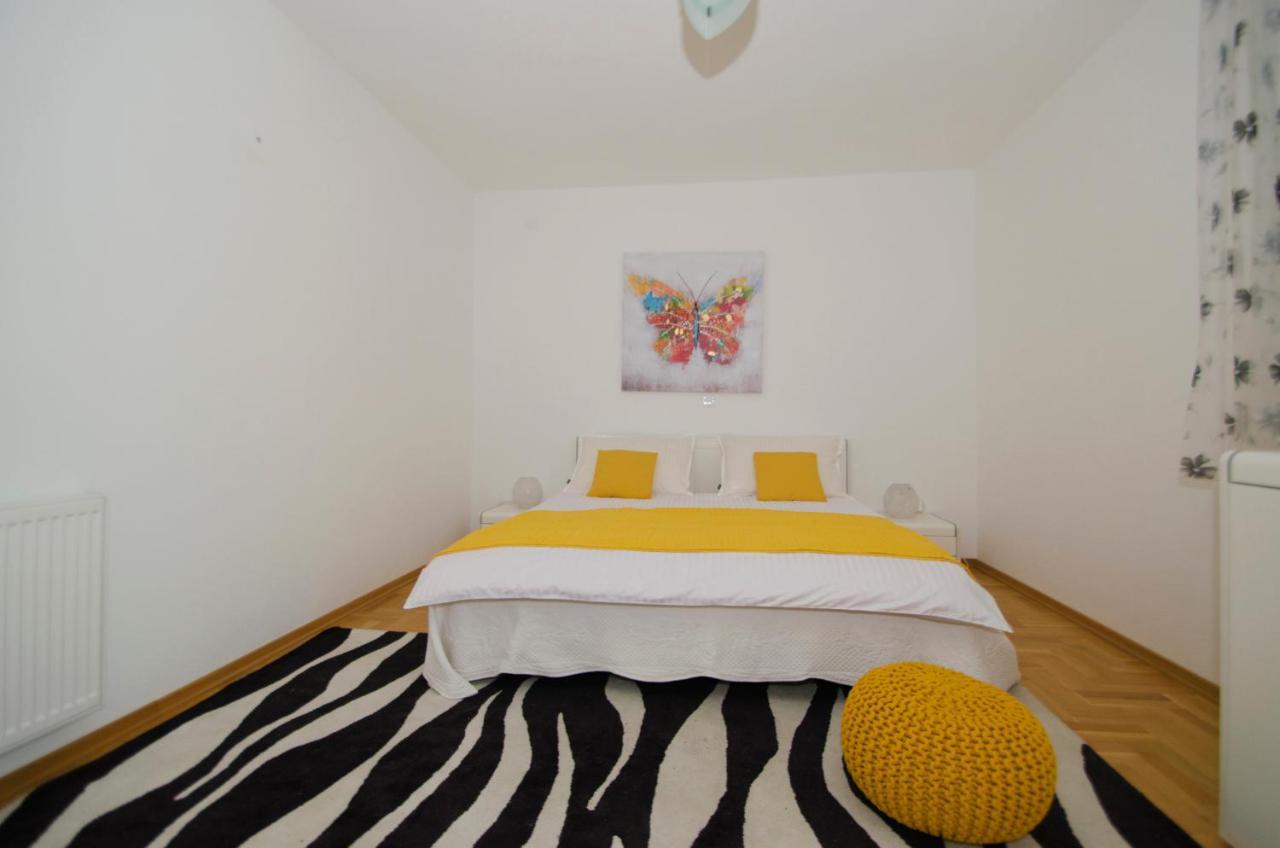 Rooms Leda Vrlika Zewnętrze zdjęcie