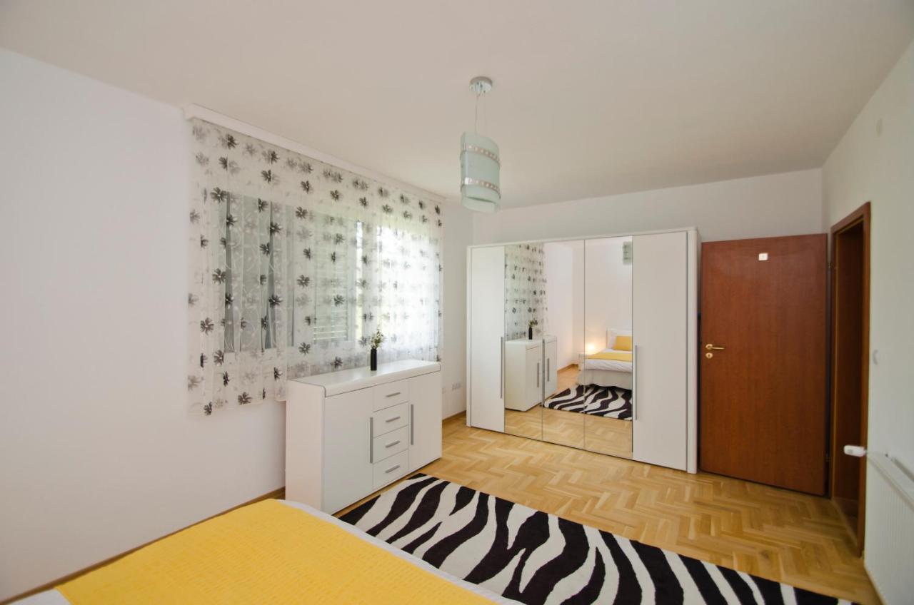 Rooms Leda Vrlika Zewnętrze zdjęcie