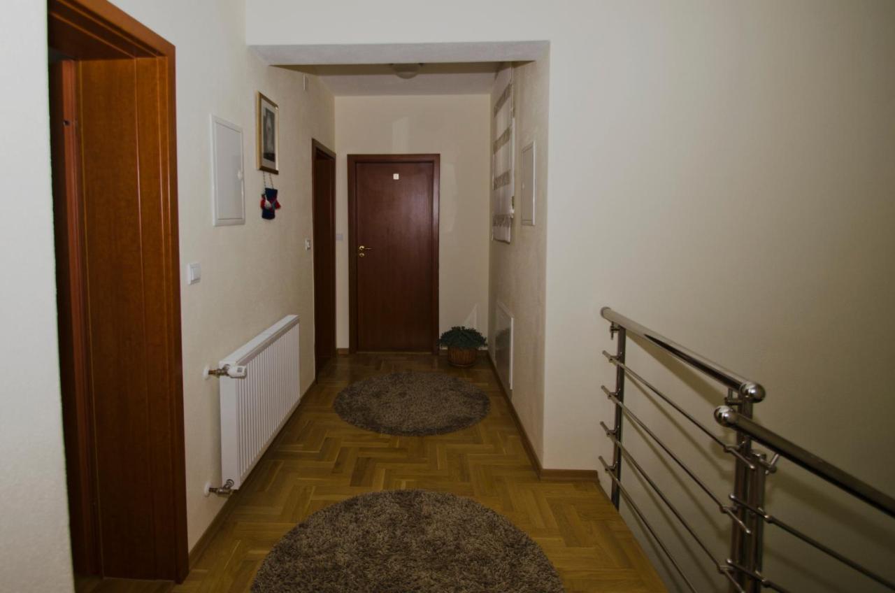 Rooms Leda Vrlika Zewnętrze zdjęcie